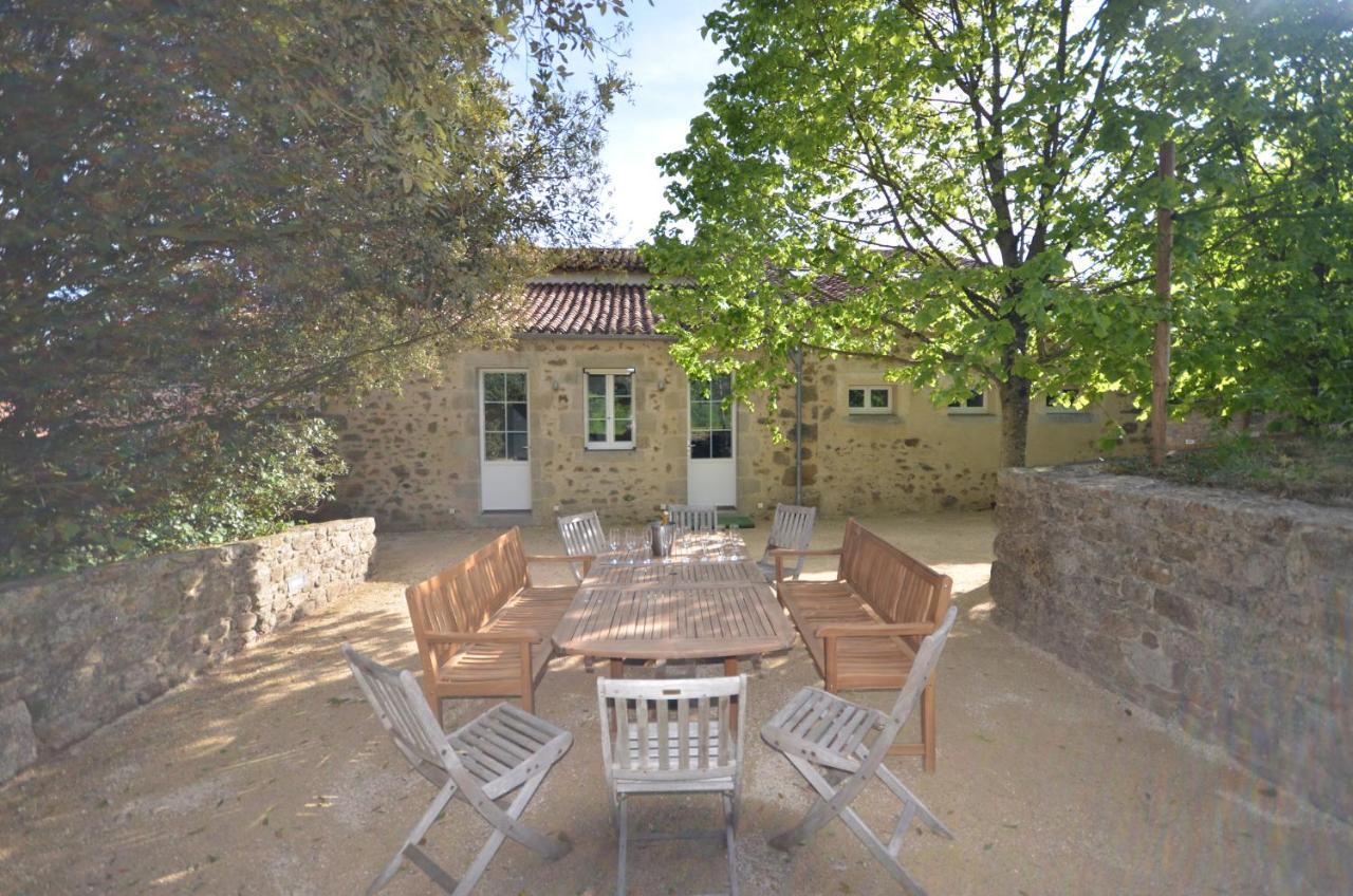 L'Escale Du Bocage Piscine Couverte Chauffee La Flocelliere Ngoại thất bức ảnh