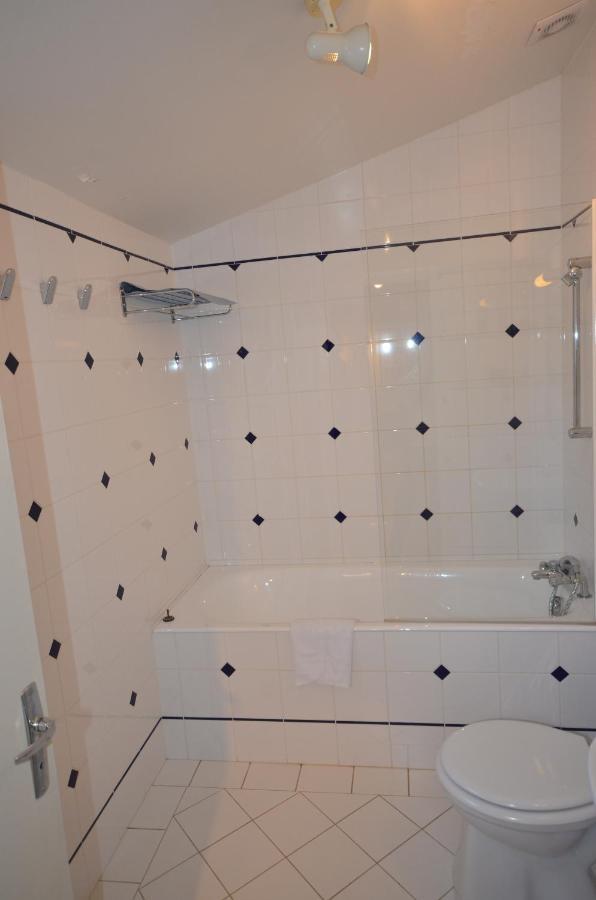 L'Escale Du Bocage Piscine Couverte Chauffee La Flocelliere Ngoại thất bức ảnh